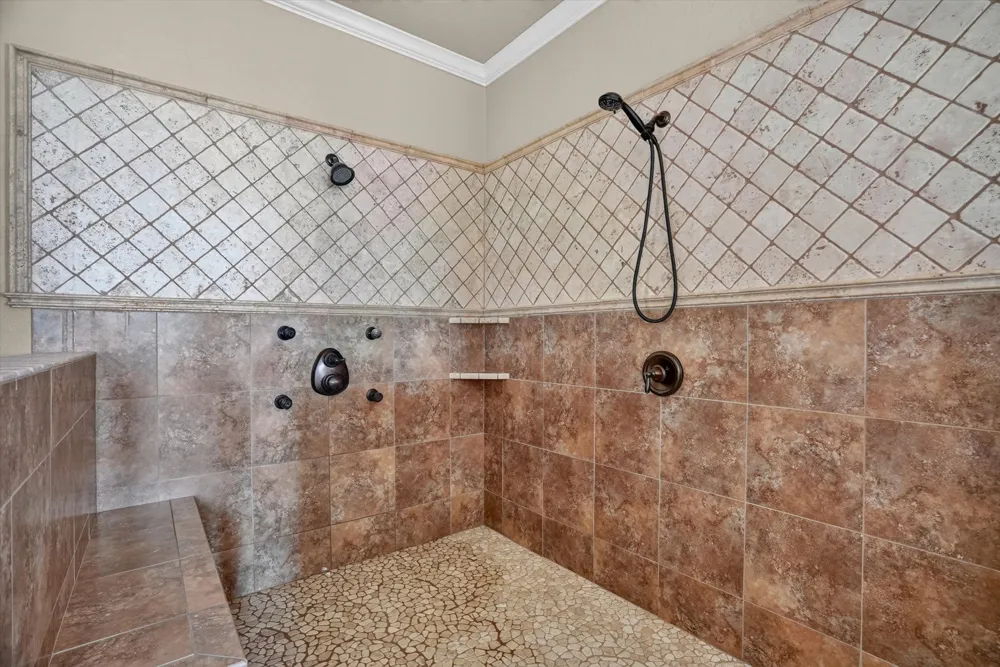 6305 CARNEGIE COURT Cleburne, TX 76033