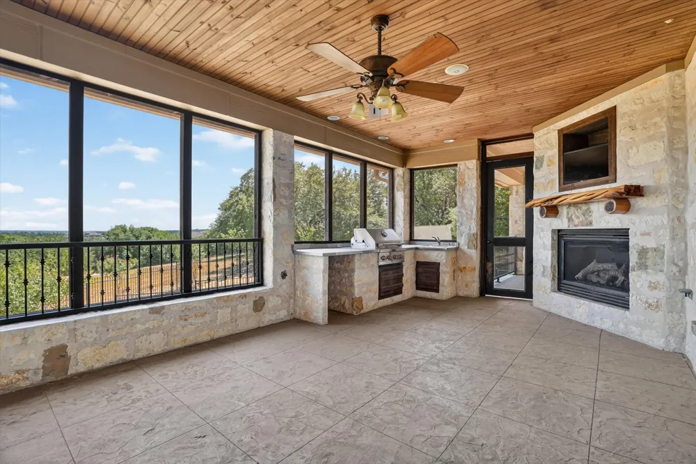 6305 CARNEGIE COURT Cleburne, TX 76033