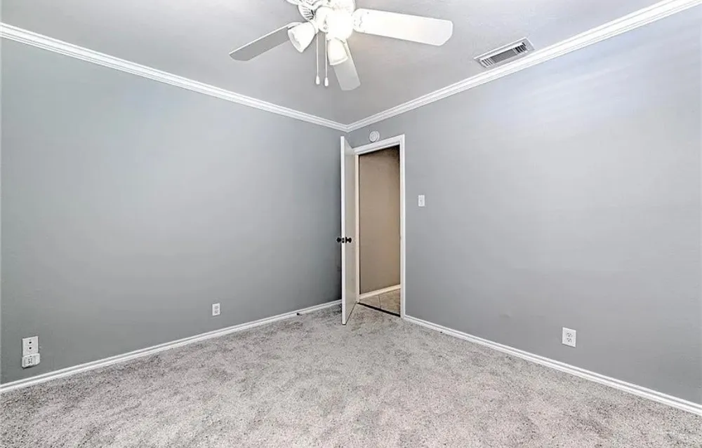 2601 Country Place Carrollton, TX 75006