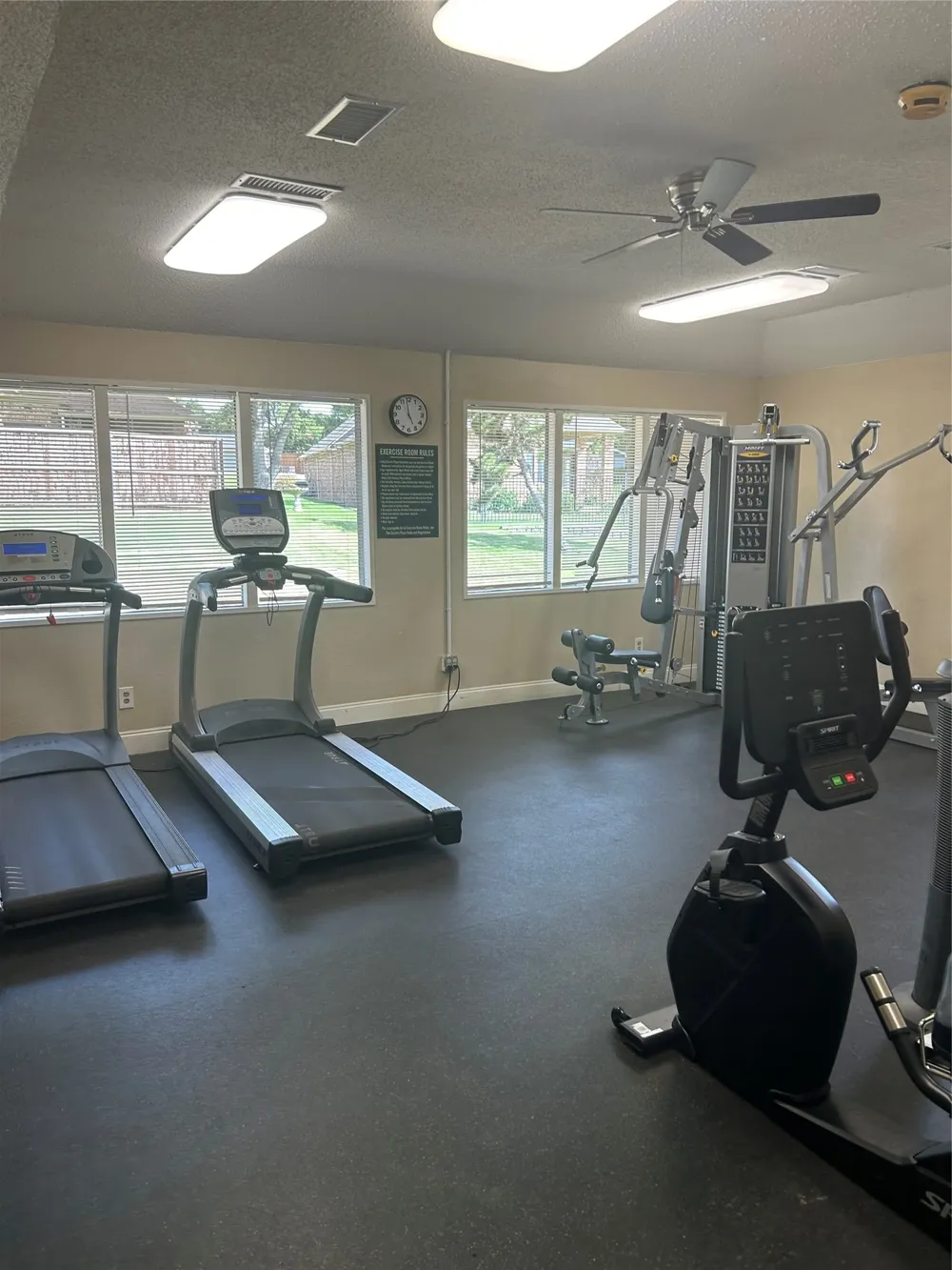 2601 Country Place Carrollton, TX 75006