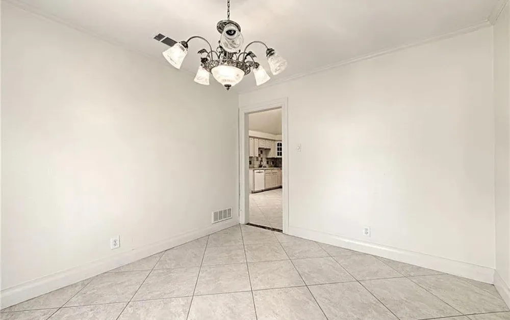 2601 Country Place Carrollton, TX 75006
