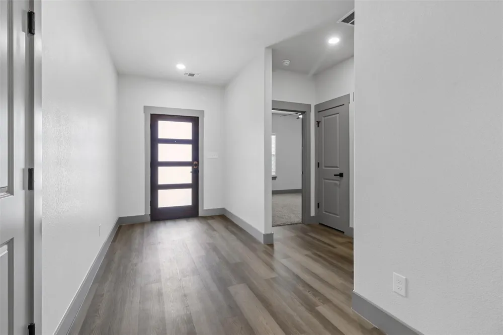 405 W Hull Street Denison, TX 75020