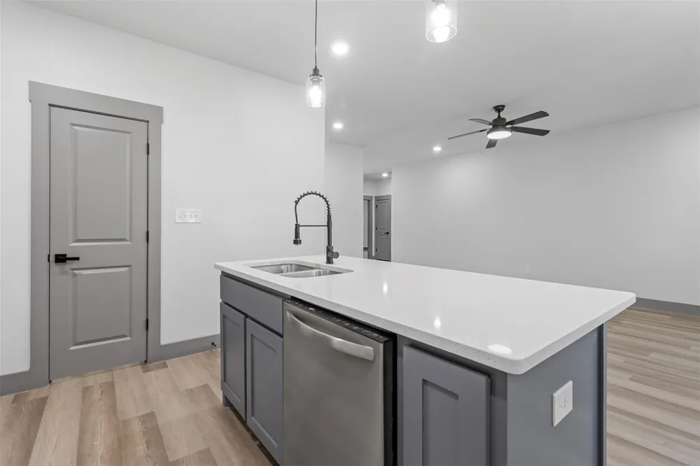 405 W Hull Street Denison, TX 75020