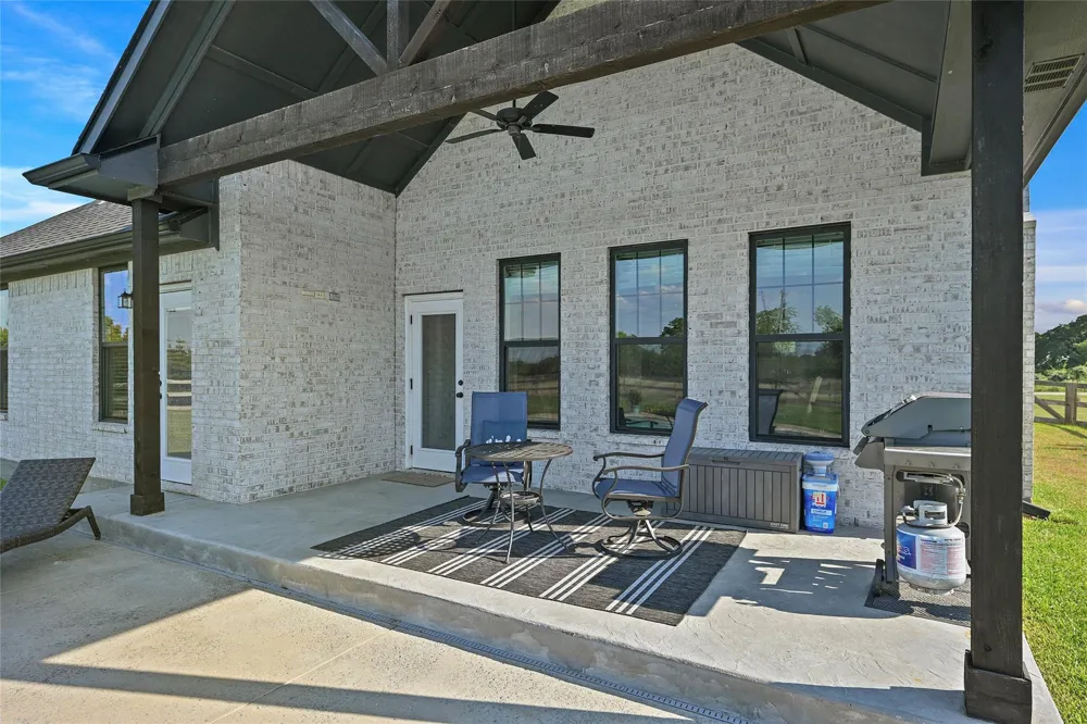 9031 Scarborough Drive Iola, TX 77861