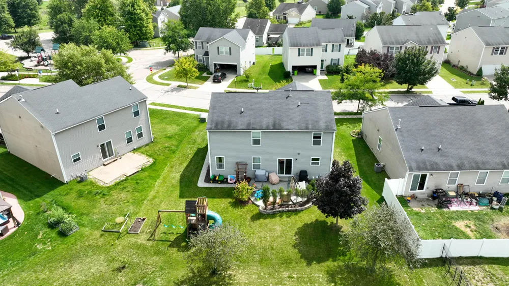 8402 Walnut Hill Dexter, MI 48130