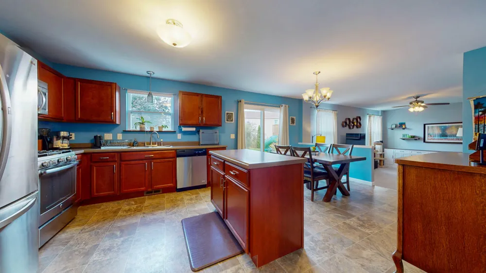 8402 Walnut Hill Dexter, MI 48130