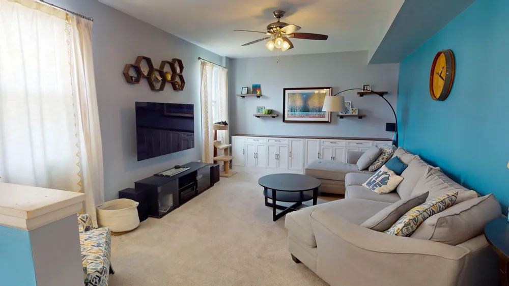 8402 Walnut Hill Dexter, MI 48130