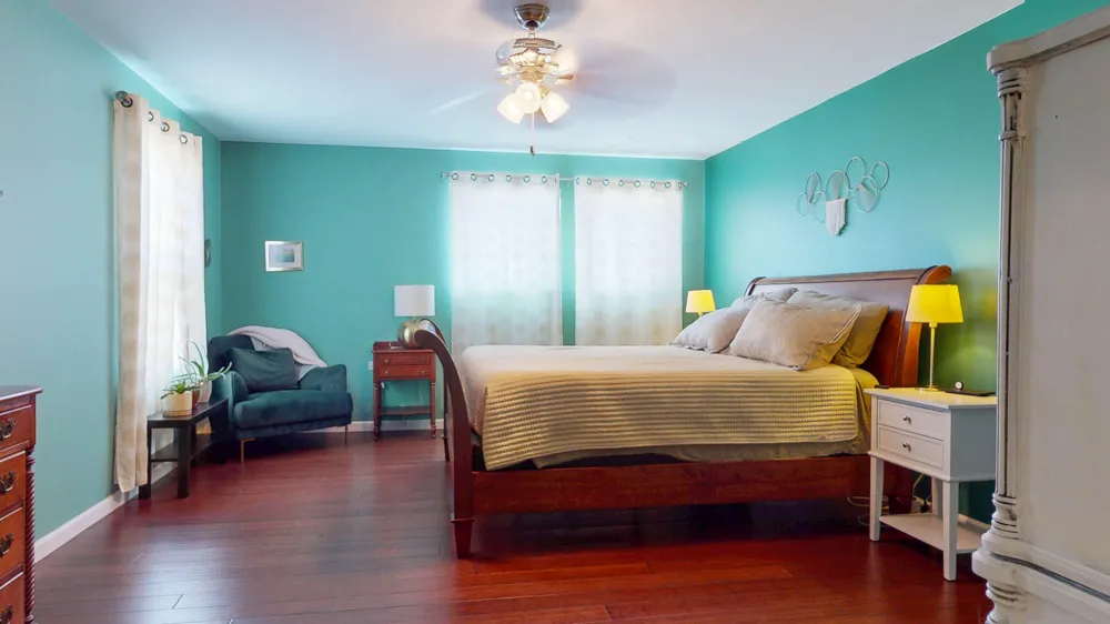 8402 Walnut Hill Dexter, MI 48130