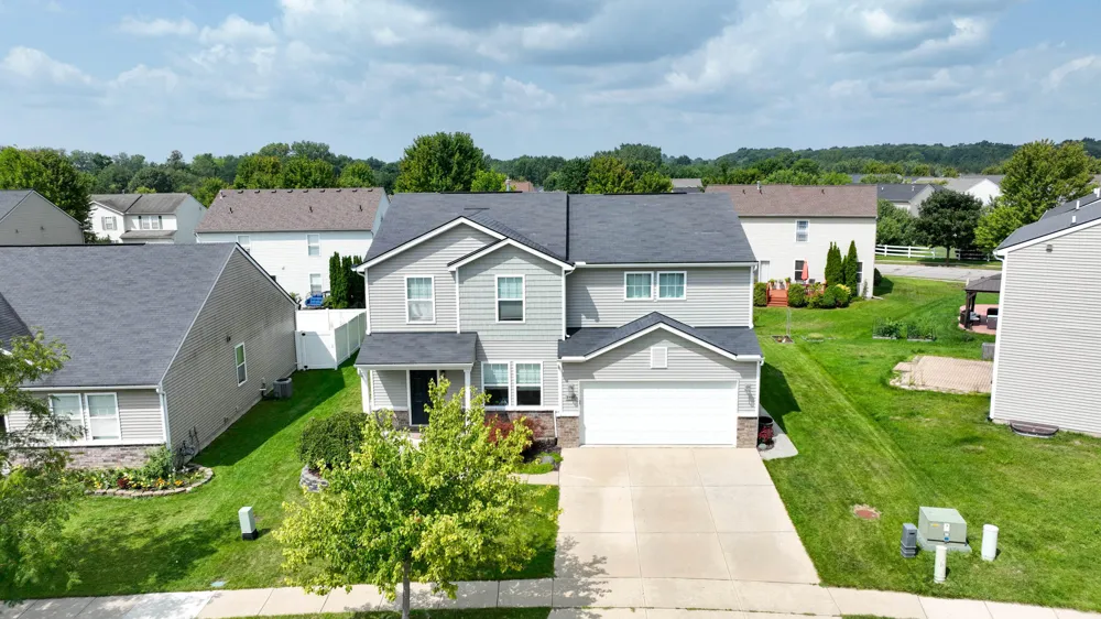 8402 Walnut Hill Dexter, MI 48130