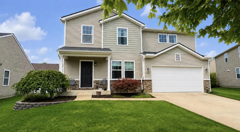 8402 Walnut Hill Dexter, MI 48130