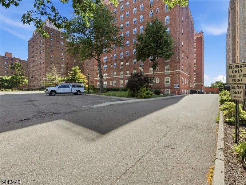 70 S Munn Ave #413 Unit 413 East Orange City, NJ 07018