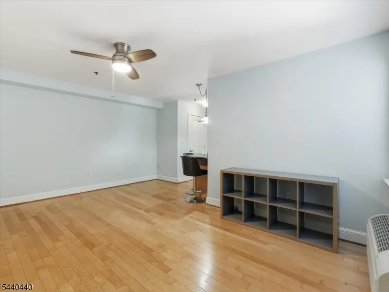 70 S Munn Ave #413 Unit 413 East Orange City, NJ 07018