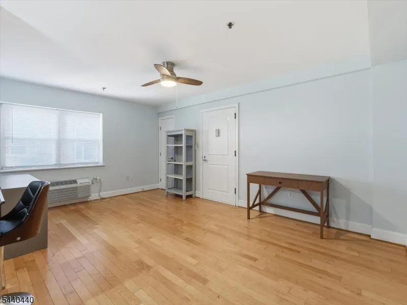 70 S Munn Ave #413 Unit 413 East Orange City, NJ 07018