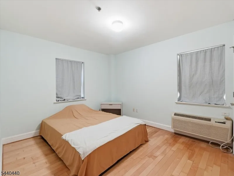 70 S Munn Ave #413 Unit 413 East Orange City, NJ 07018