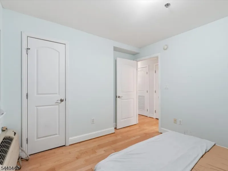 70 S Munn Ave #413 Unit 413 East Orange City, NJ 07018
