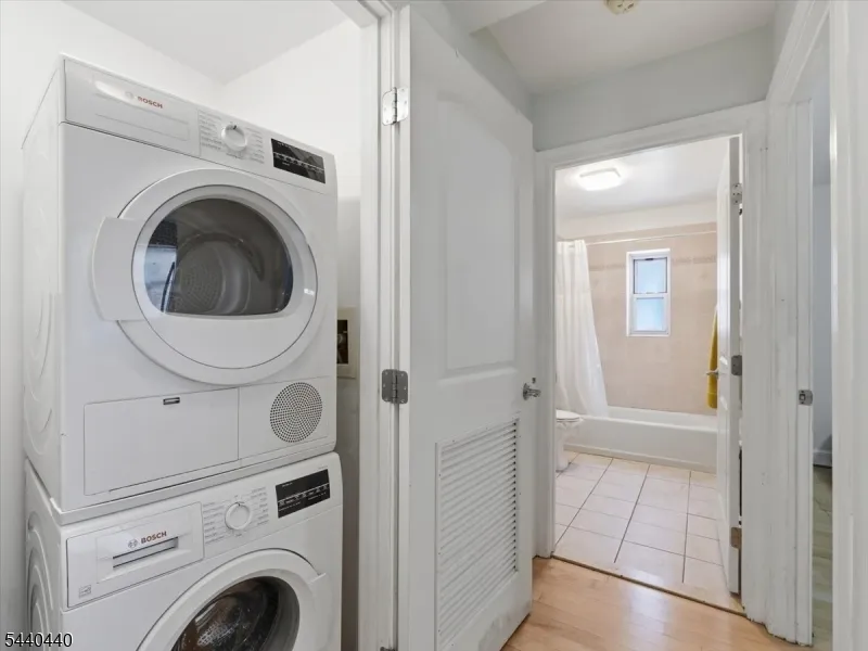 70 S Munn Ave #413 Unit 413 East Orange City, NJ 07018