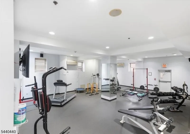 70 S Munn Ave #413 Unit 413 East Orange City, NJ 07018