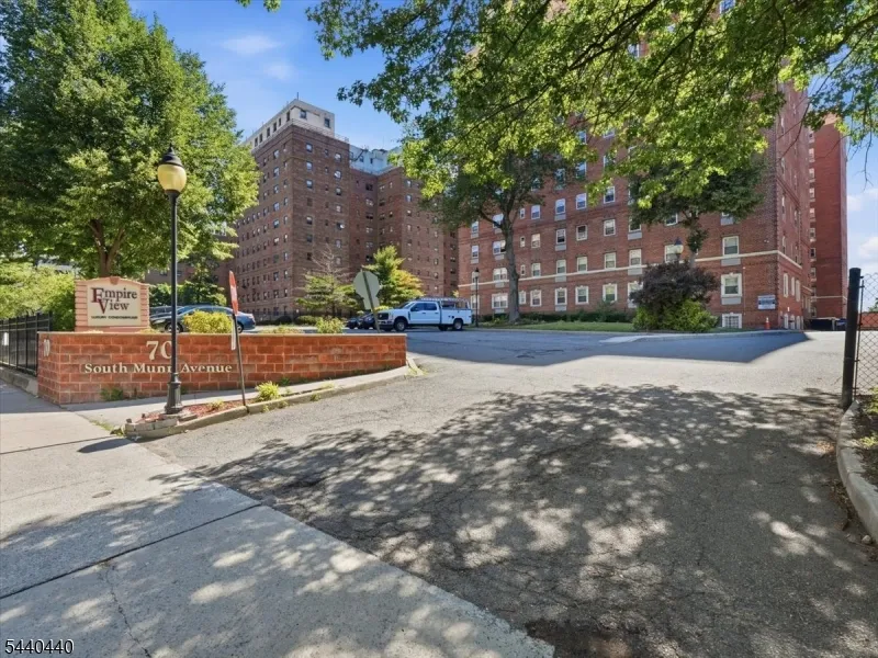 70 S Munn Ave #413 Unit 413 East Orange City, NJ 07018