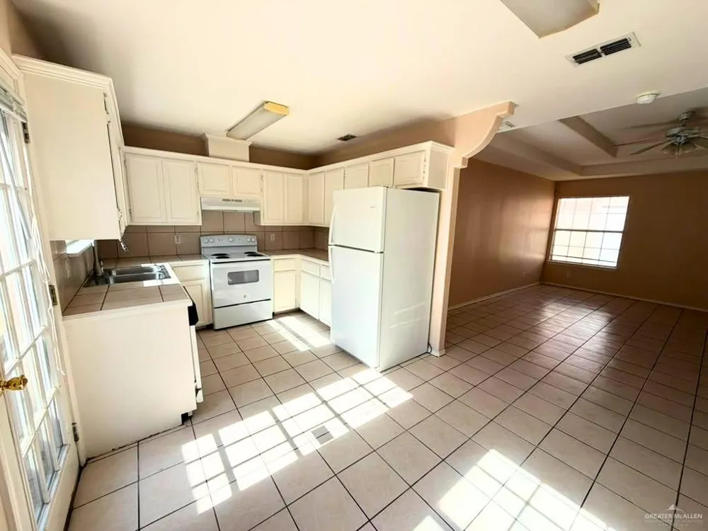 2405 Redbud Avenue #D McAllen, TX 78504