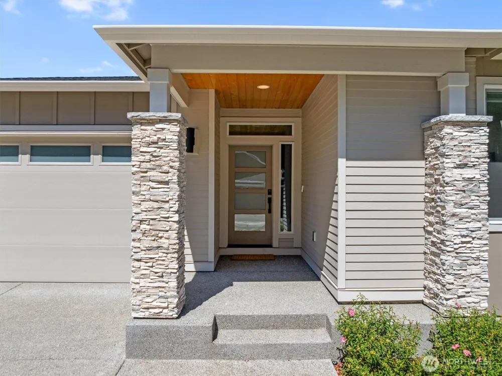 6392 Great Glen Road SW Port Orchard, WA 98367