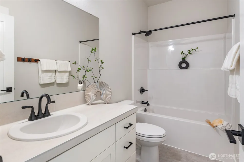 6392 Great Glen Road SW Port Orchard, WA 98367