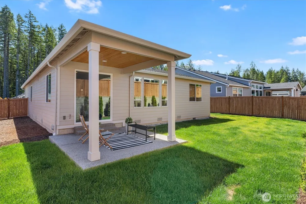 6392 Great Glen Road SW Port Orchard, WA 98367