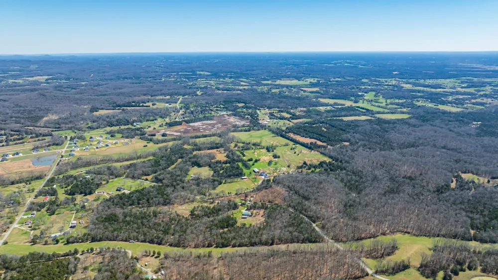 3562 Highway 431 Columbia, TN 38401