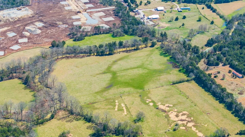 3562 Highway 431 Columbia, TN 38401
