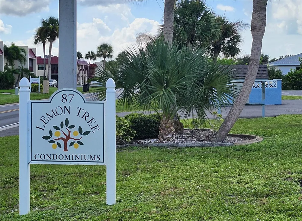 87 BOUNDARY BOULEVARD #7 Rotonda West, FL 33947