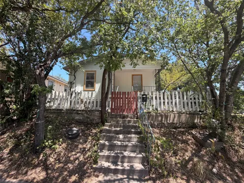 1203 Olander Street