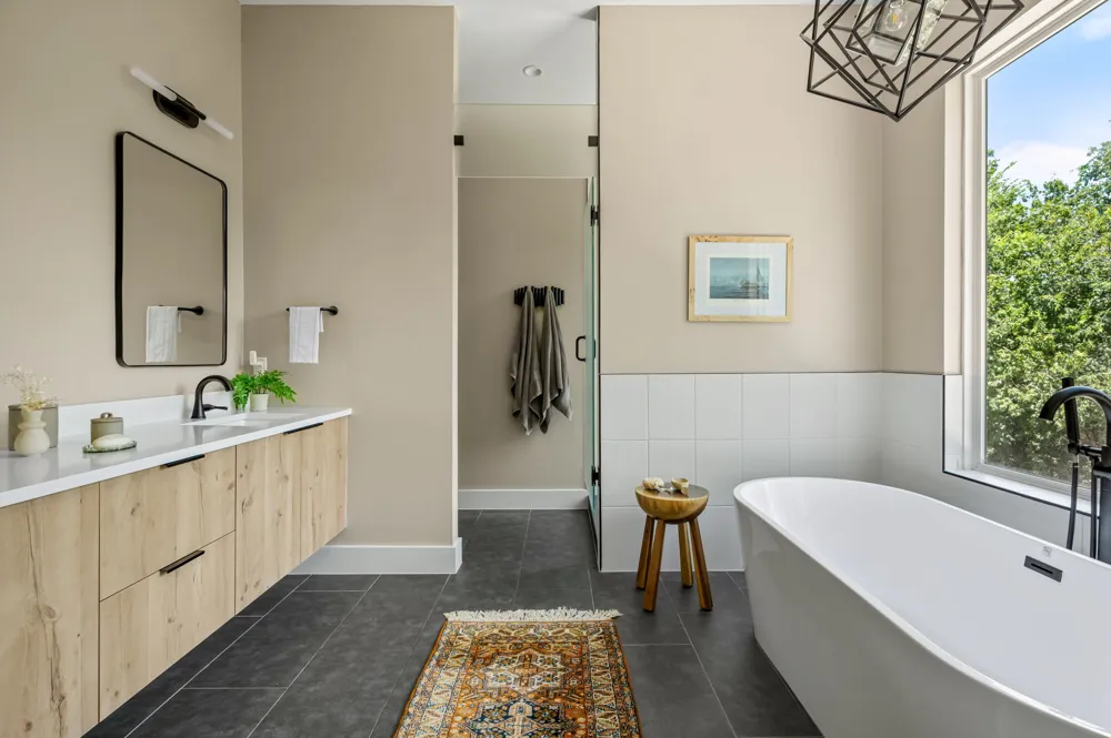 608 Brentwood Street #B Austin, TX 78752
