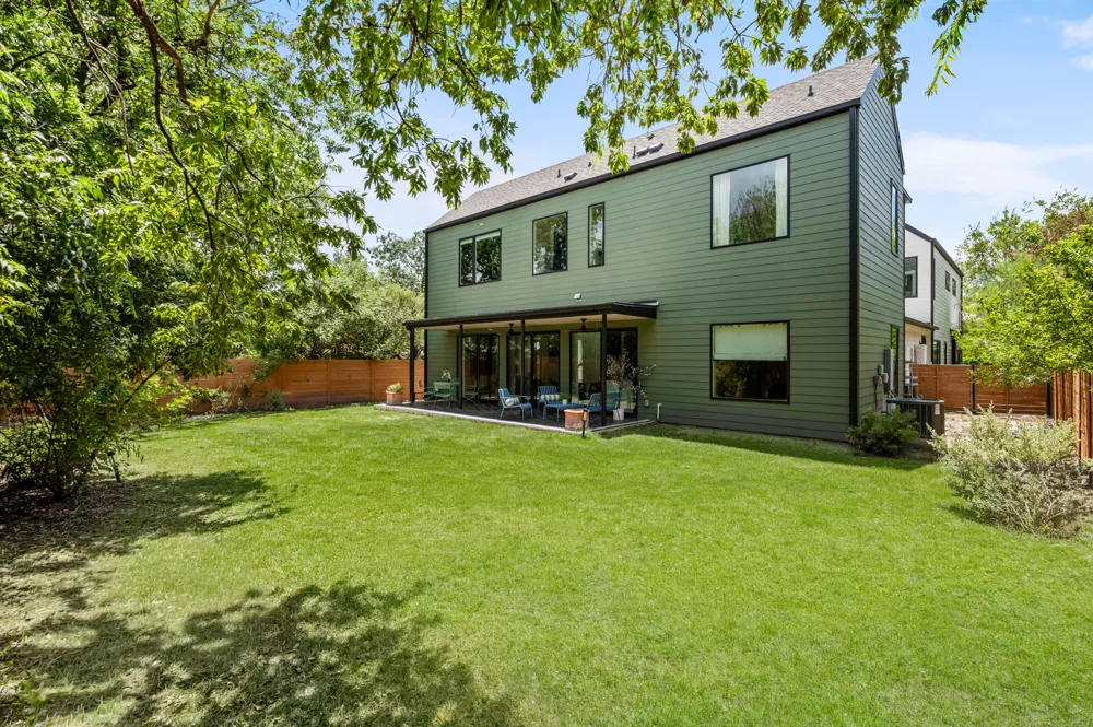 608 Brentwood Street #B Austin, TX 78752
