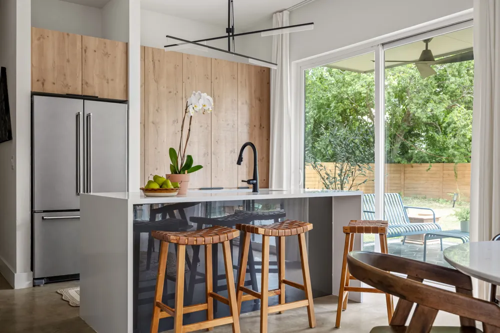 608 Brentwood Street #B Austin, TX 78752