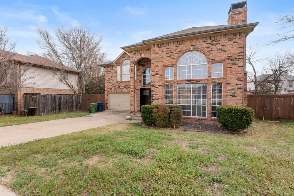 2422 Whispering Cove Circle Garland, TX 75044