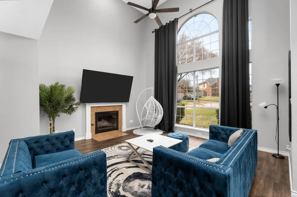 2422 Whispering Cove Circle Garland, TX 75044