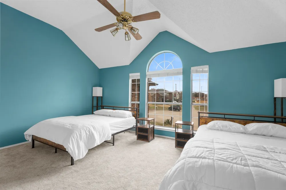 2422 Whispering Cove Circle Garland, TX 75044