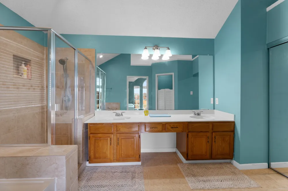 2422 Whispering Cove Circle Garland, TX 75044