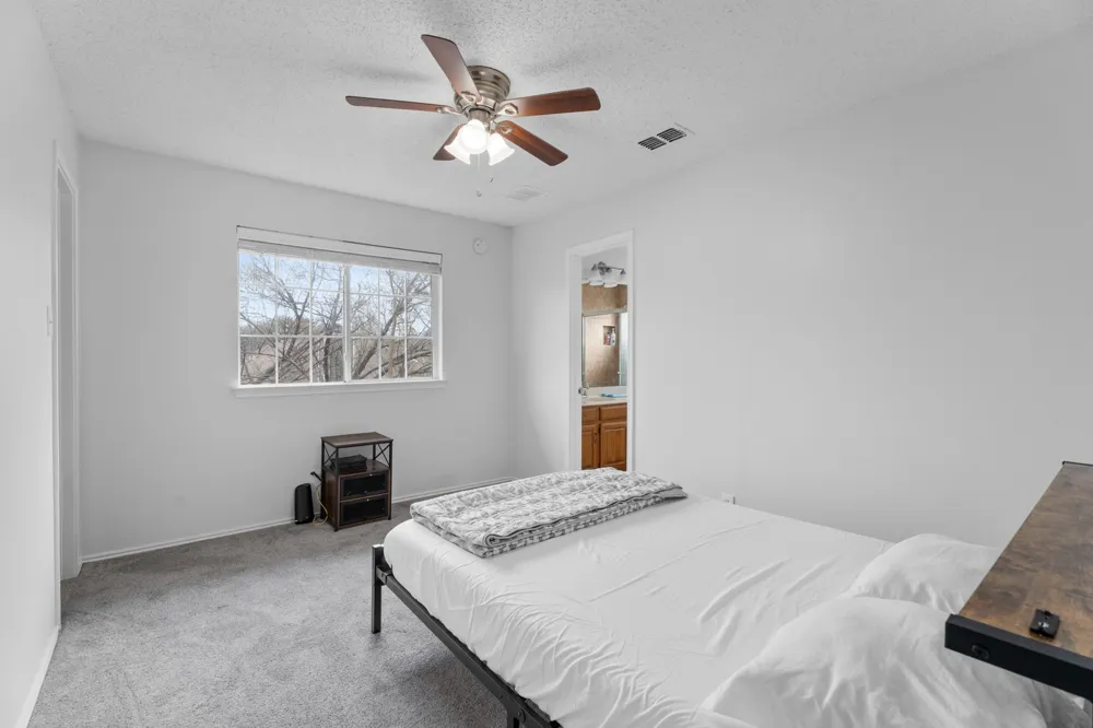 2422 Whispering Cove Circle Garland, TX 75044