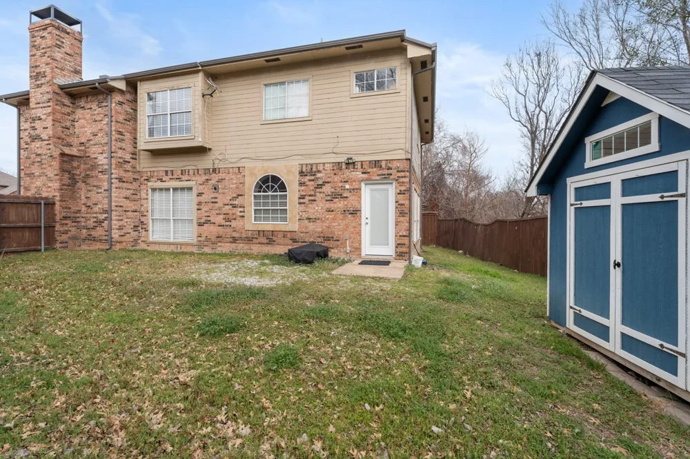 2422 Whispering Cove Circle Garland, TX 75044