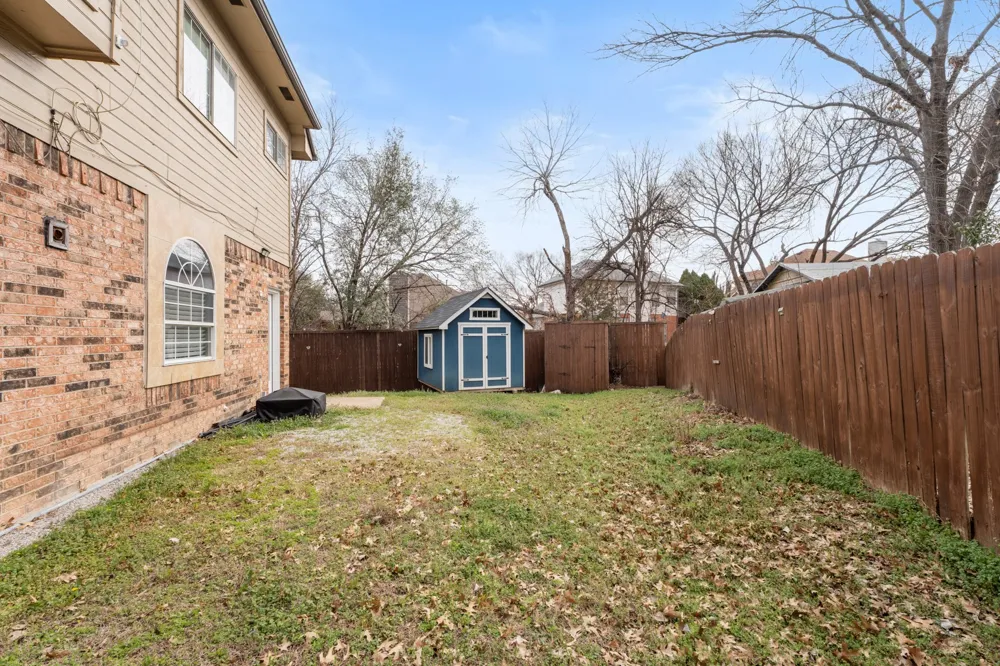 2422 Whispering Cove Circle Garland, TX 75044