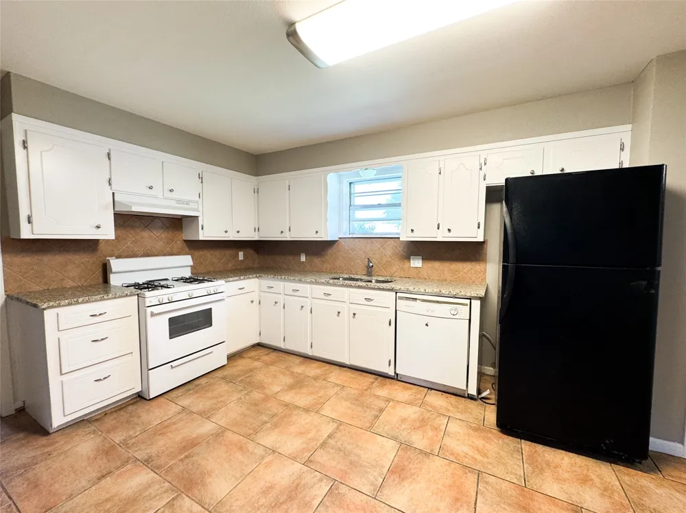 909 Avenue K Haskell, TX 79521