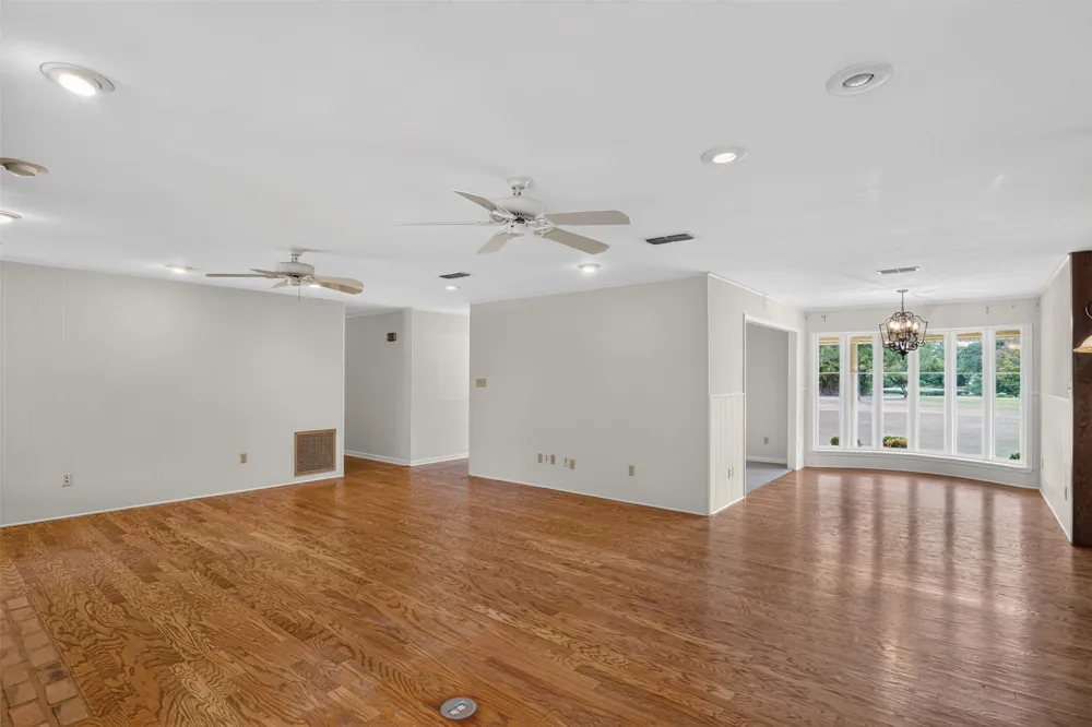 10610 Twin Oaks Road Keithville, LA 71047