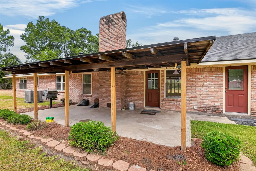 10610 Twin Oaks Road Keithville, LA 71047