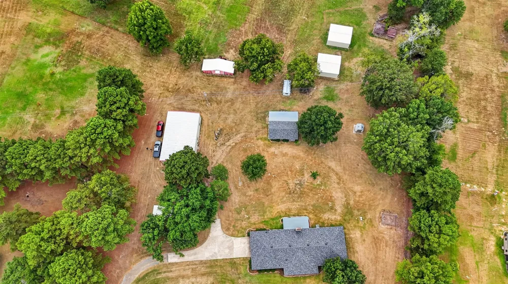 10610 Twin Oaks Road Keithville, LA 71047