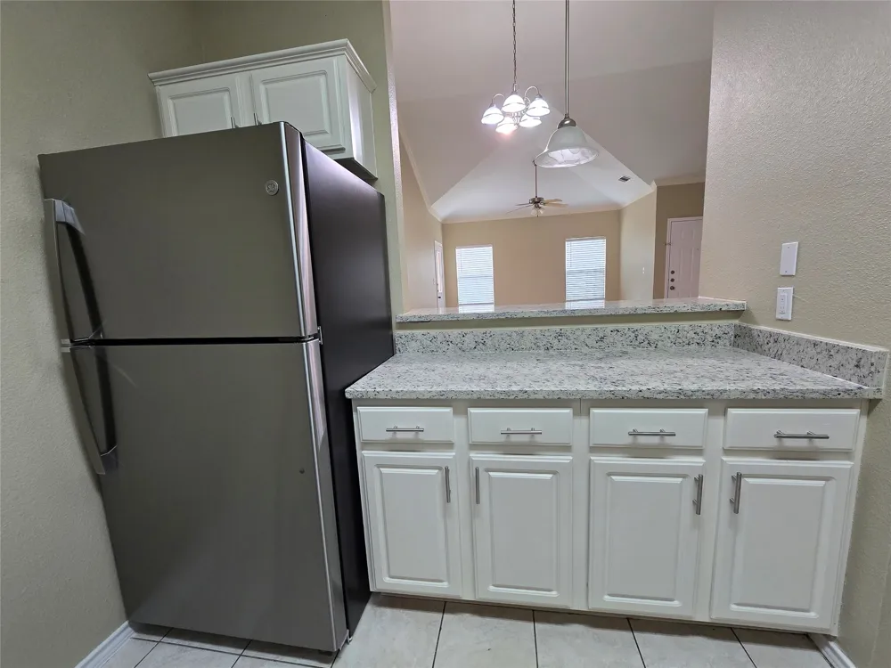 911 Lake Drive Grand Prairie, TX 75051