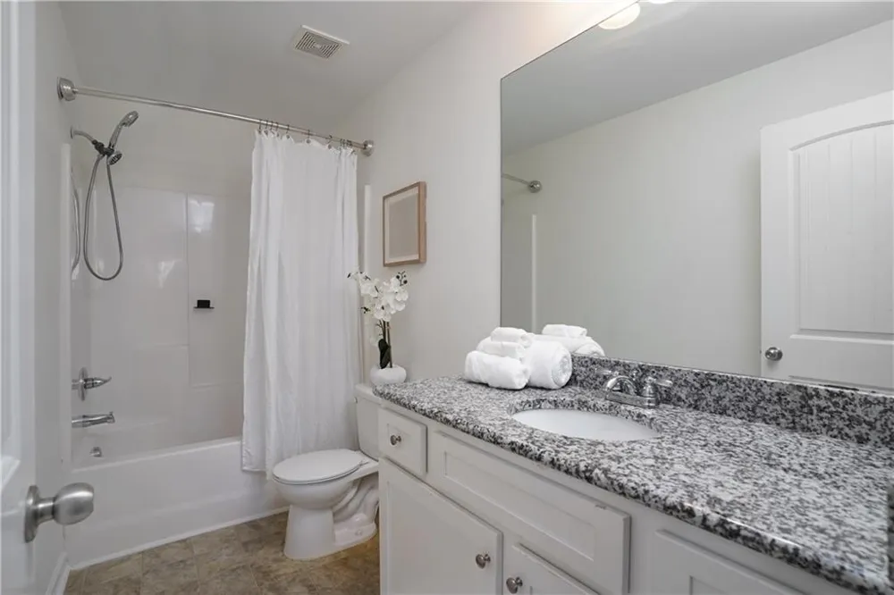 1565 Iris Walk Jonesboro, GA 30238