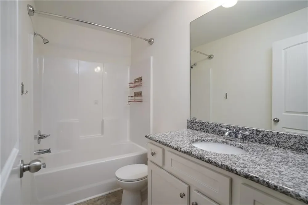 1565 Iris Walk Jonesboro, GA 30238