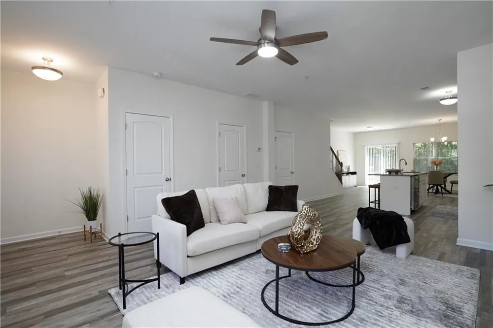 1565 Iris Walk Jonesboro, GA 30238