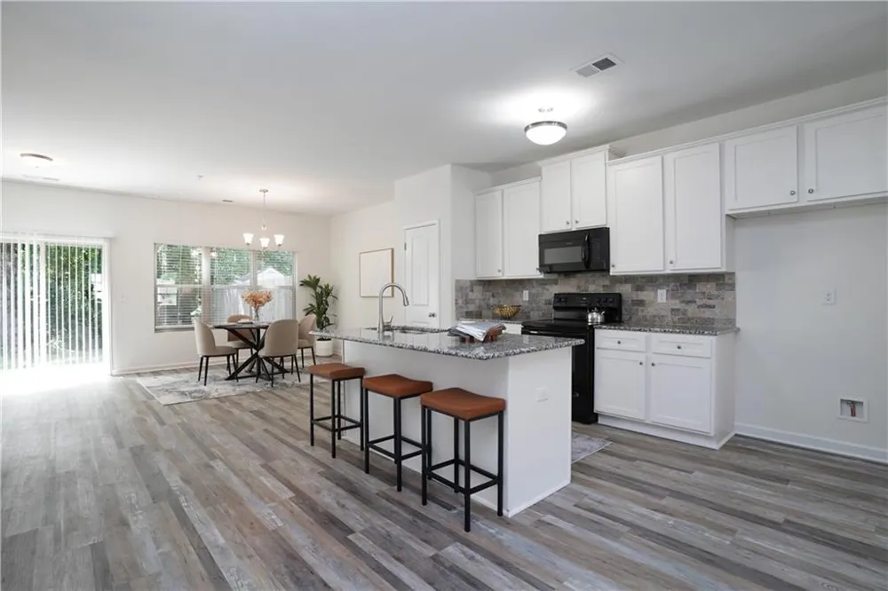1565 Iris Walk Jonesboro, GA 30238