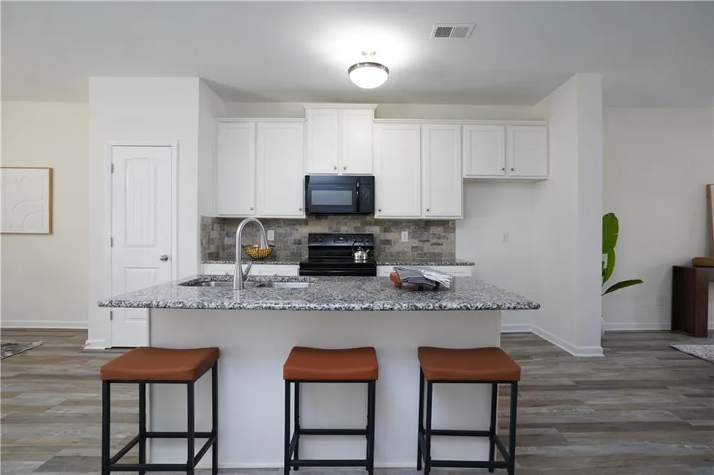 1565 Iris Walk Jonesboro, GA 30238